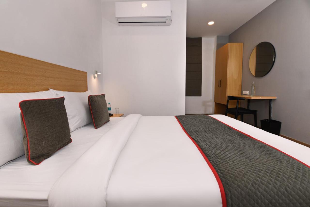 Townhouse Function Inn Near Chaudhary Charan Singh International Airport Lucknow Eksteriør bilde