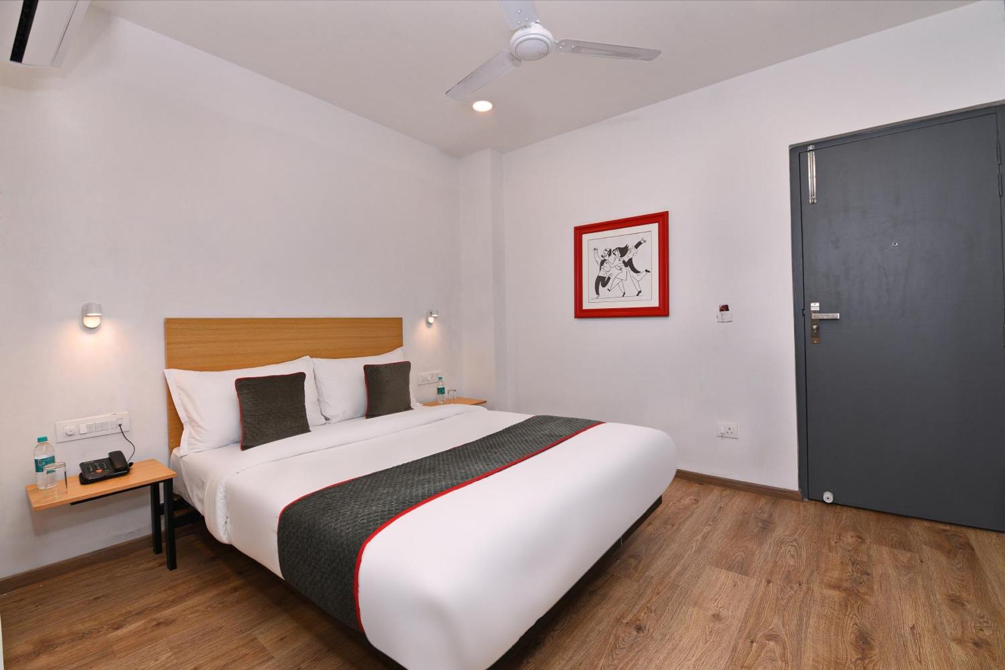 Townhouse Function Inn Near Chaudhary Charan Singh International Airport Lucknow Eksteriør bilde