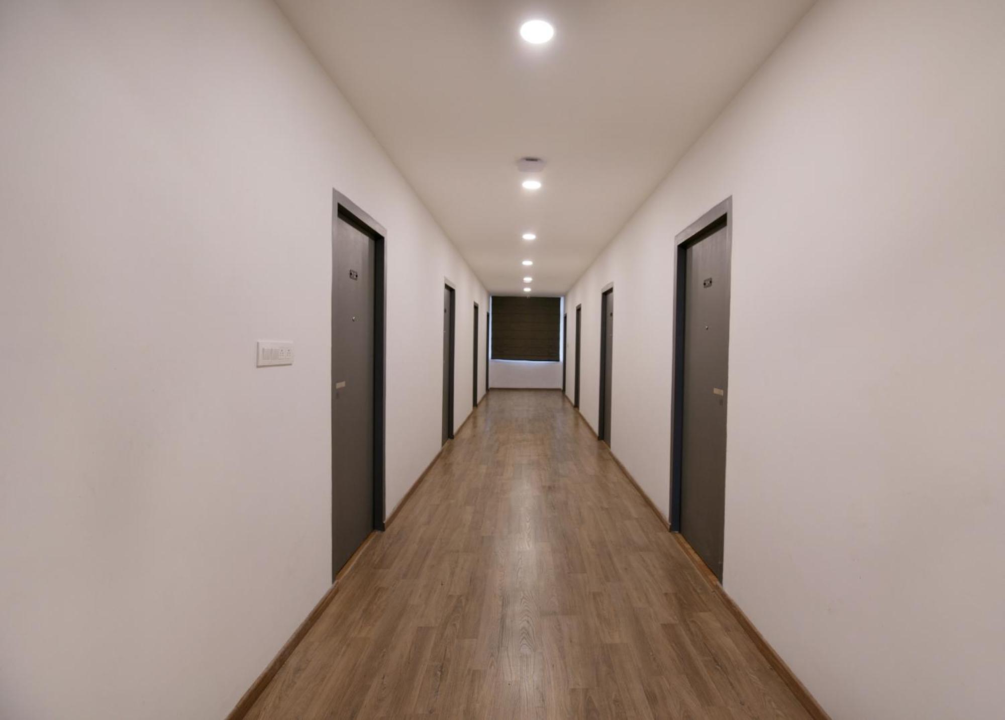 Townhouse Function Inn Near Chaudhary Charan Singh International Airport Lucknow Eksteriør bilde