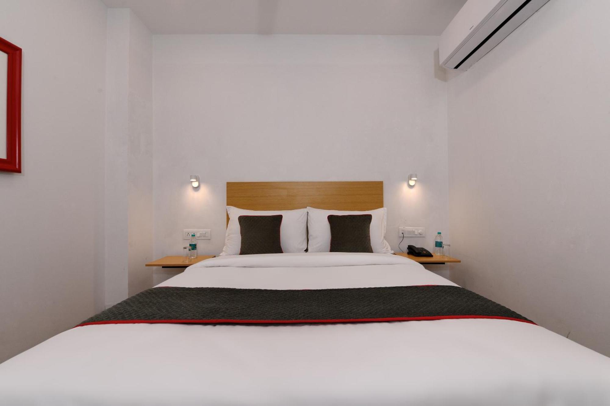 Townhouse Function Inn Near Chaudhary Charan Singh International Airport Lucknow Eksteriør bilde