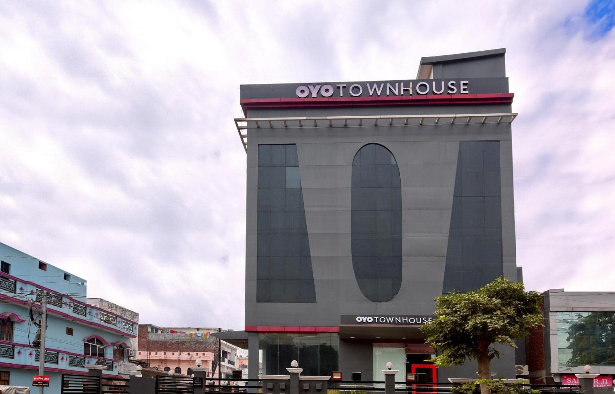 Townhouse Function Inn Near Chaudhary Charan Singh International Airport Lucknow Eksteriør bilde