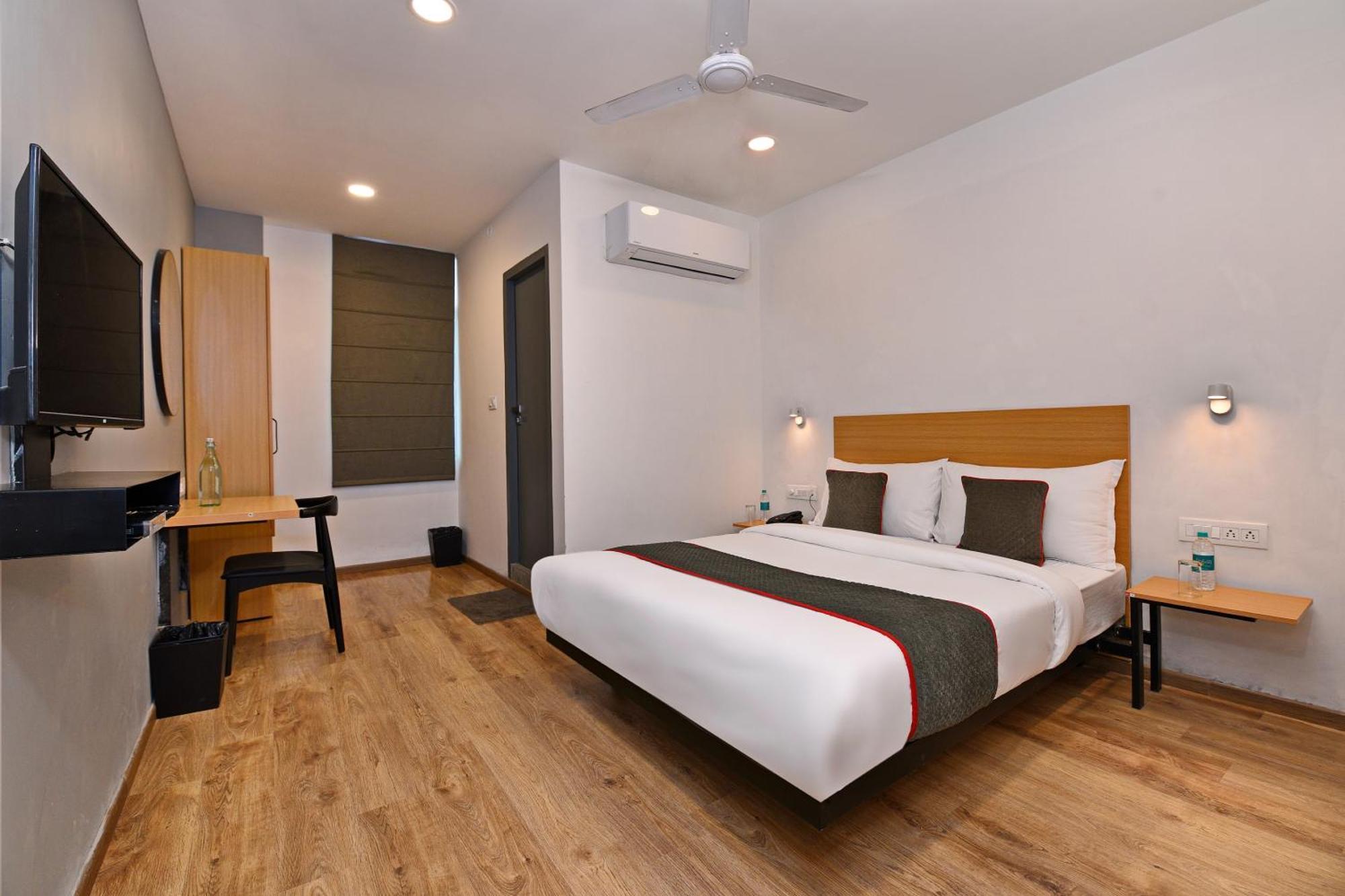 Townhouse Function Inn Near Chaudhary Charan Singh International Airport Lucknow Eksteriør bilde