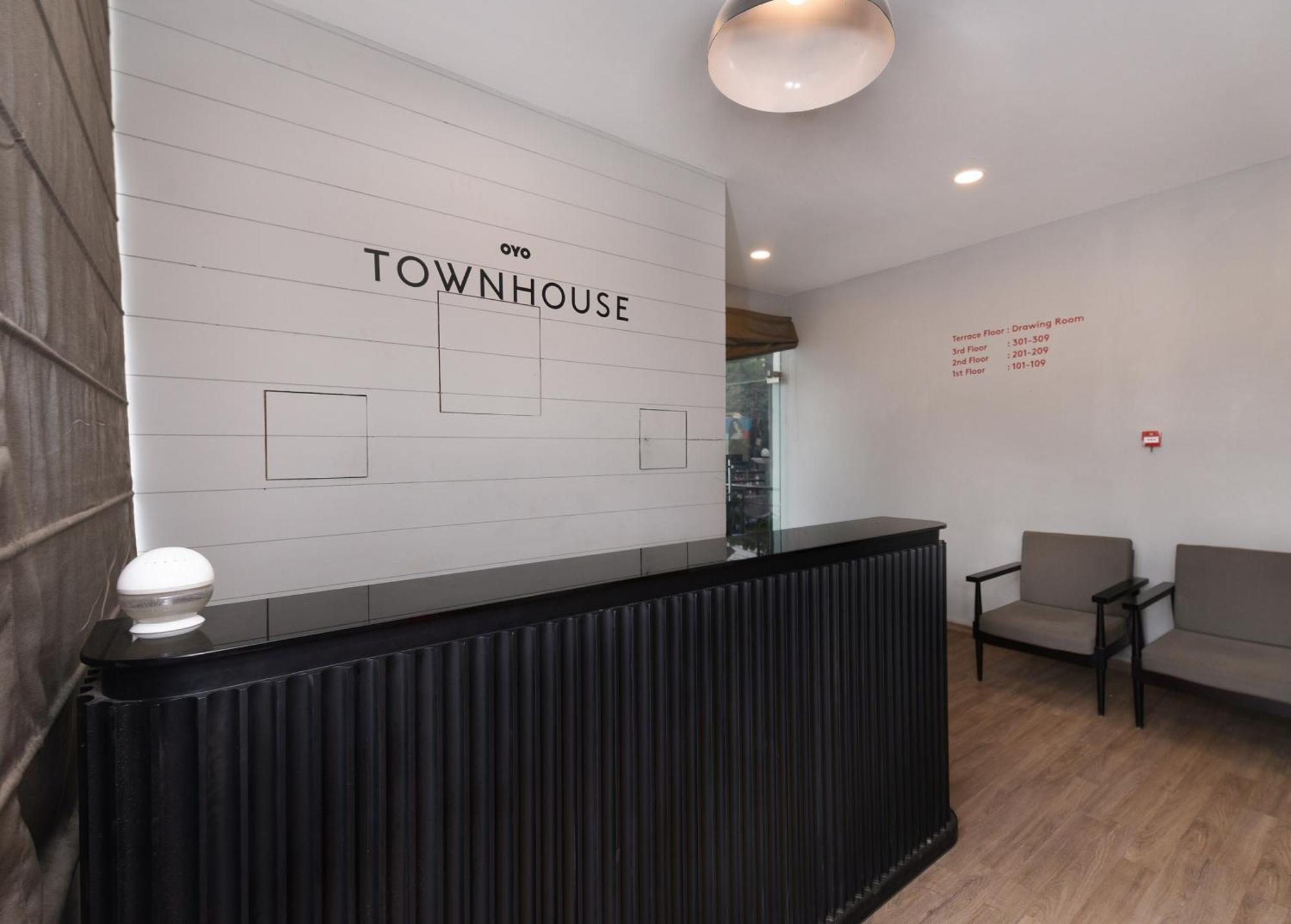 Townhouse Function Inn Near Chaudhary Charan Singh International Airport Lucknow Eksteriør bilde