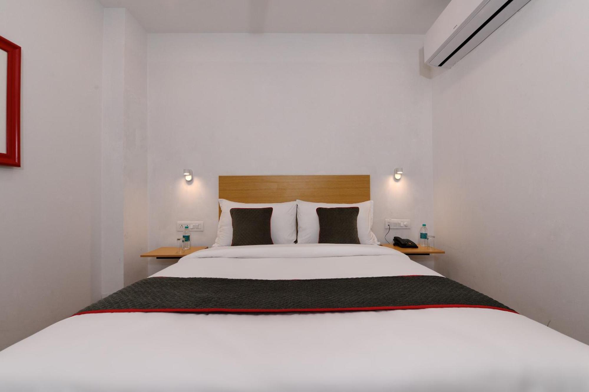 Townhouse Function Inn Near Chaudhary Charan Singh International Airport Lucknow Eksteriør bilde